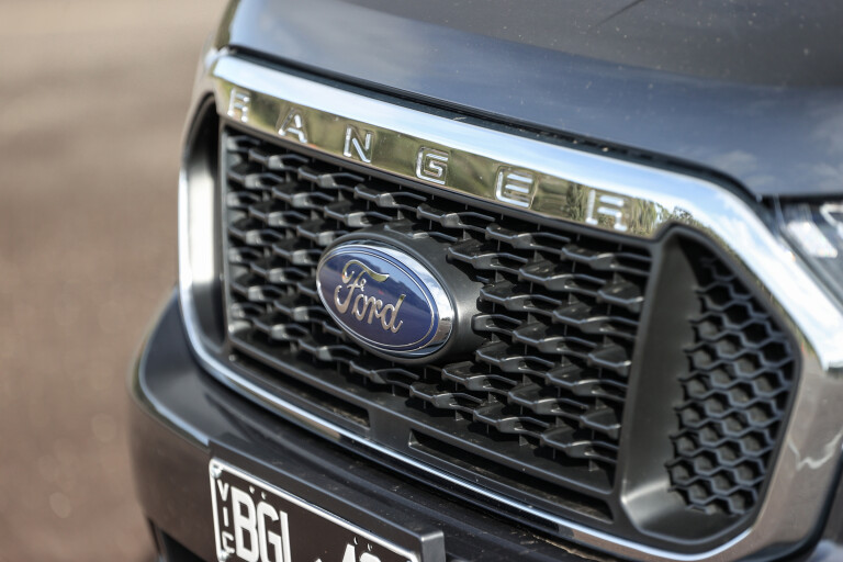 4 X 4 Australia Comparisons 2021 May 21 Ford Ranger XLT Badge Logo